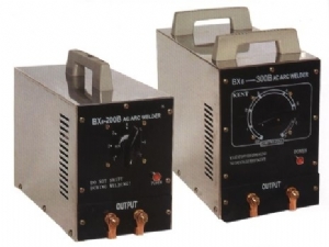 Máy hàn điện xách tay mini Sakura BX6-200B(CU)